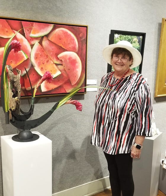 One of the runners-up for the People’s Choice awards was Lindy Kowalczyk for her creative design with colors and shapes looking like a watermelon painting